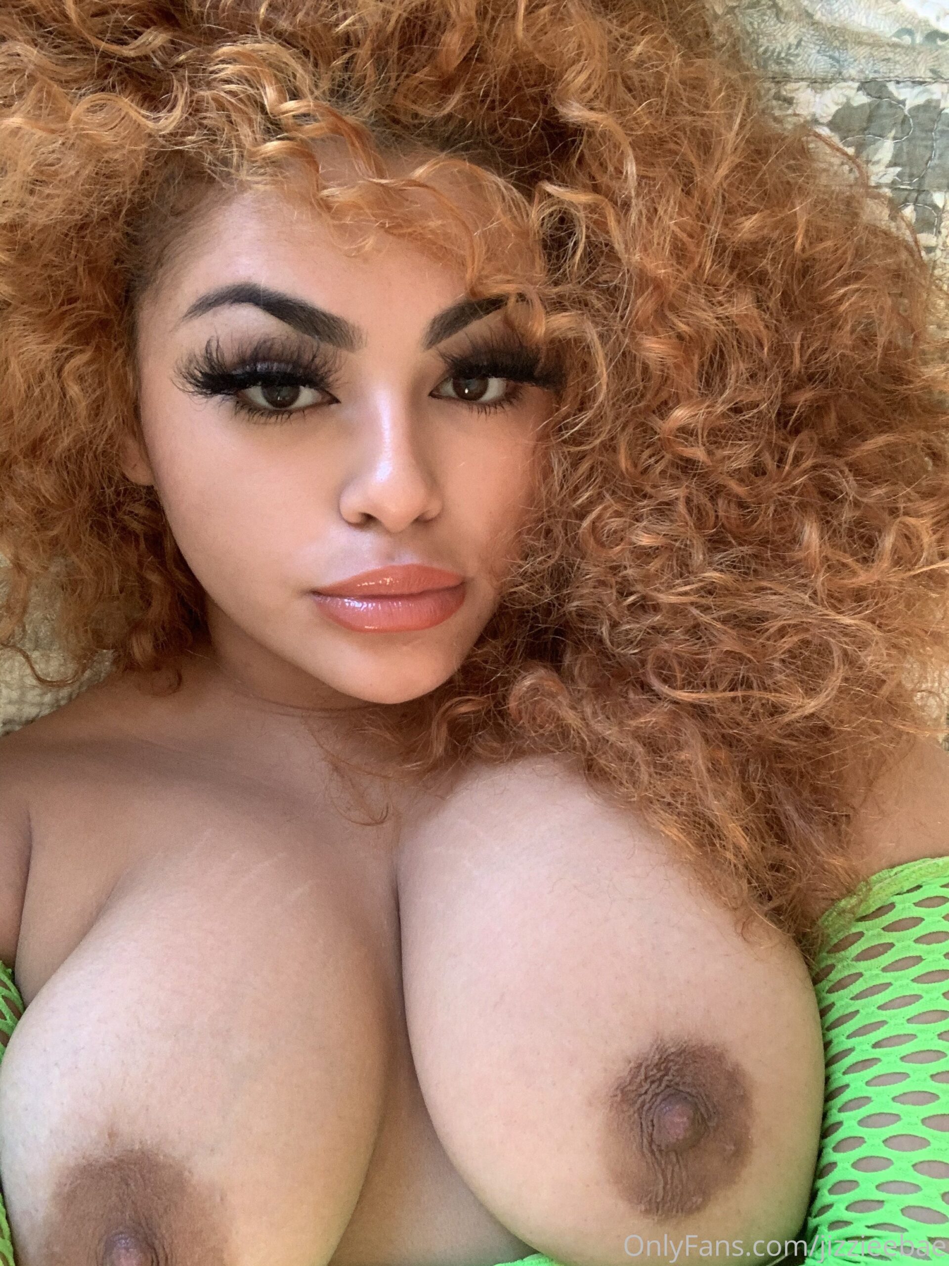 jizzzieee onlyfans mega below