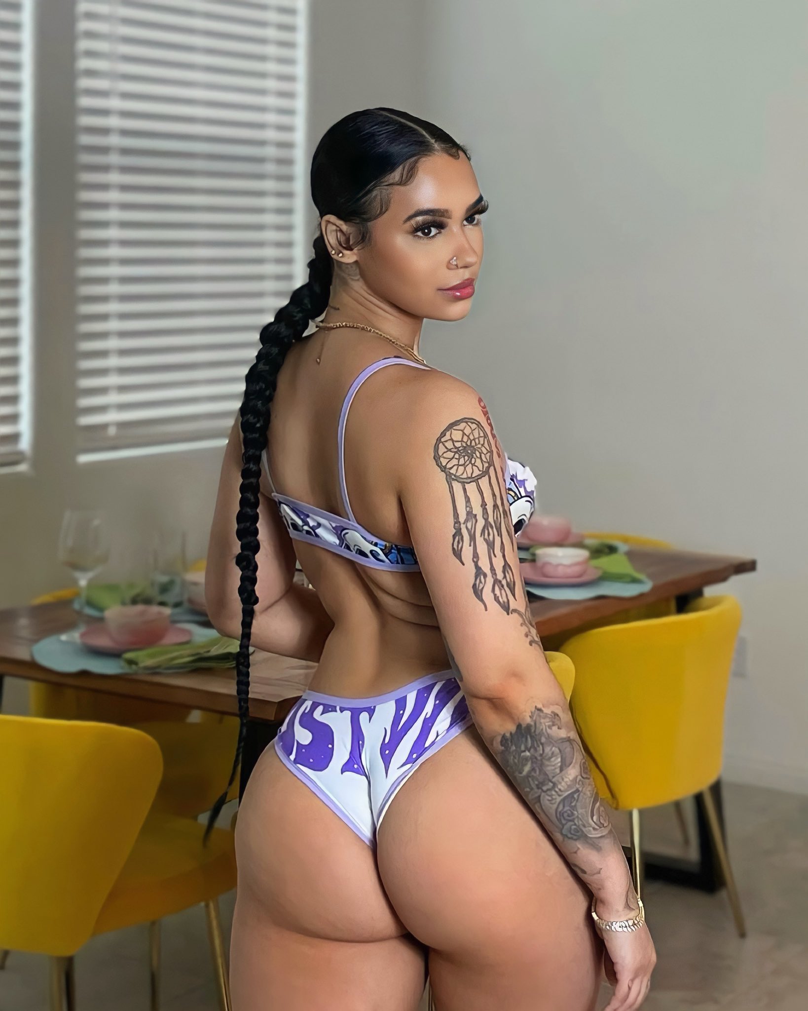 lndyamarie onIyfans mega below