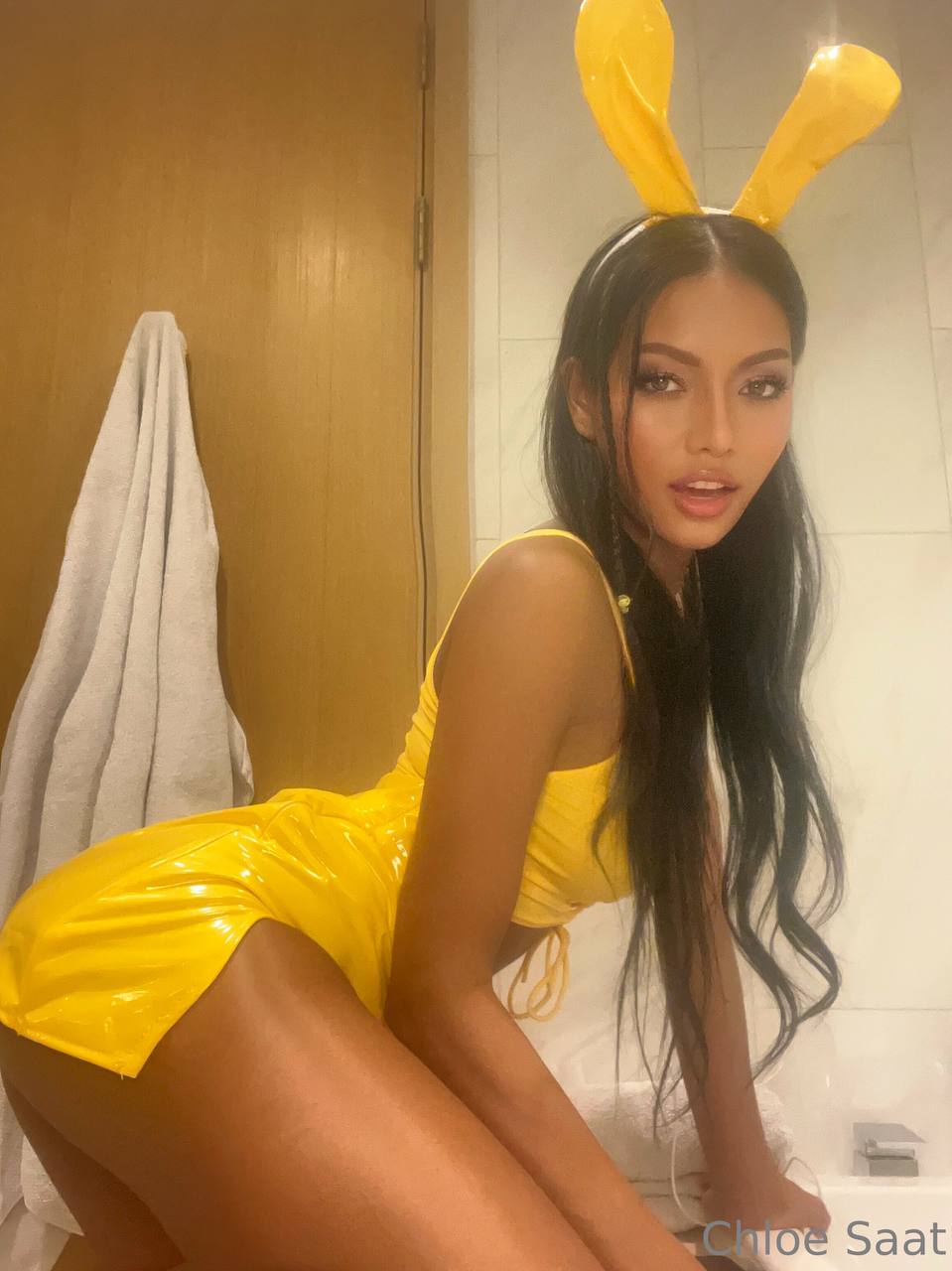 chloe saat onlyfans mega below