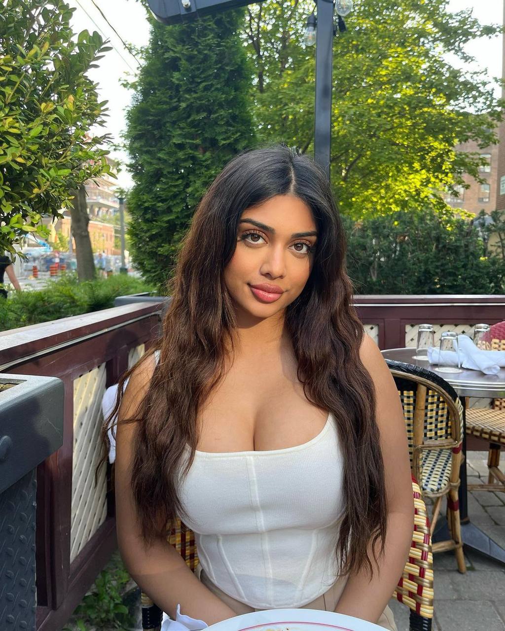 priyanka ares onlyfans mega below