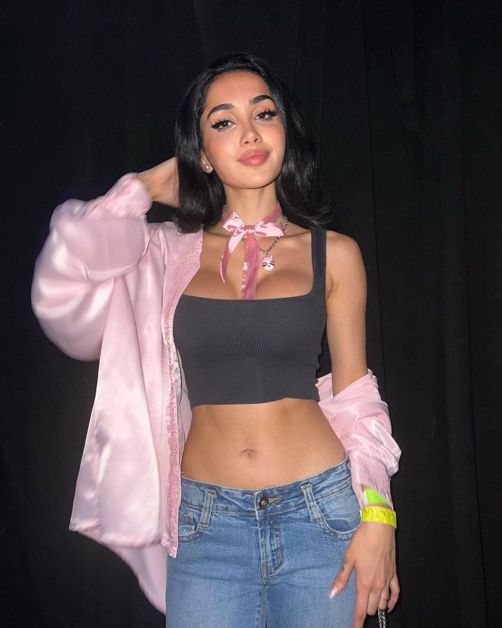 viixensha onlyfans mega below