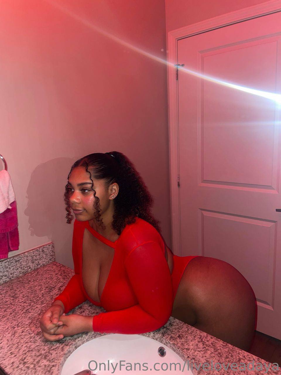 liveloveadaya onlyfans mega below