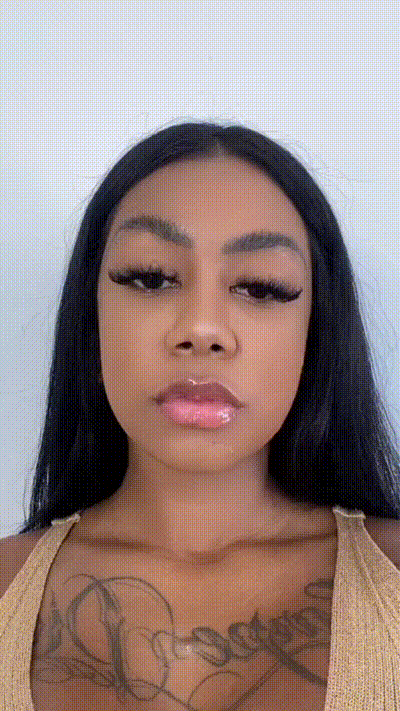 pocahhcariioca onlyfans below