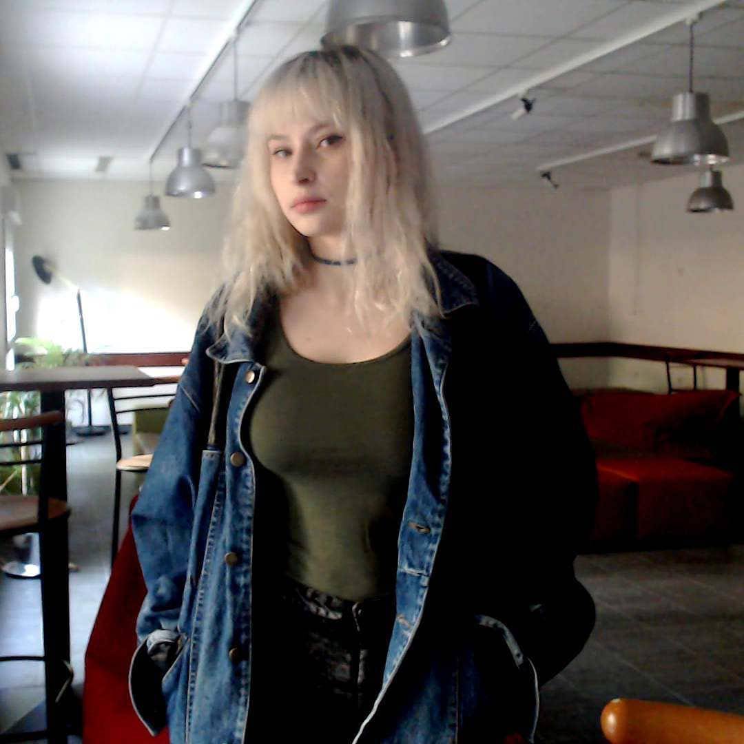 heIIenenoiire onlyfans below