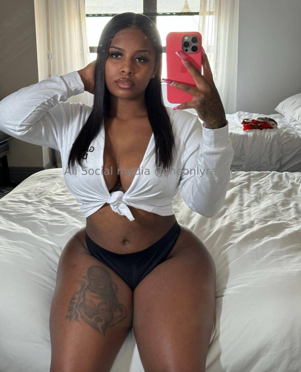 theeonIyyrayynee onlyfans below