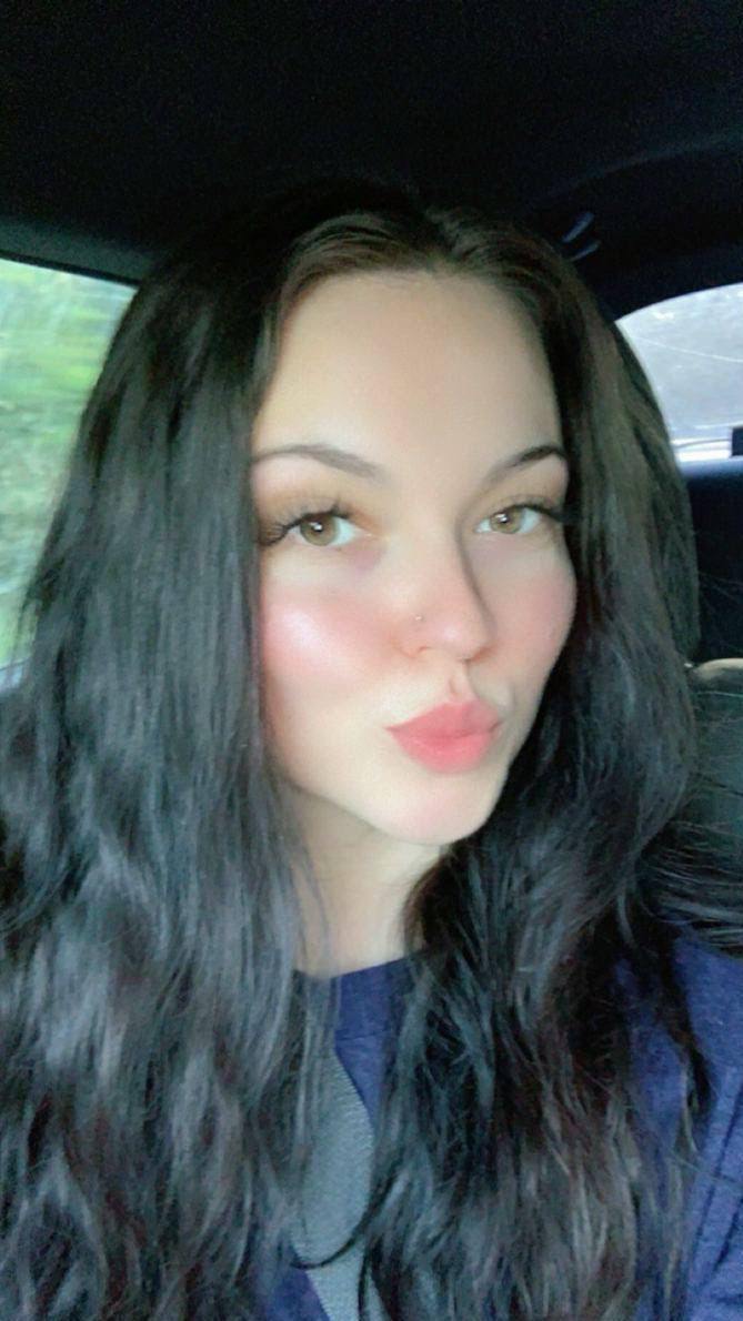 napiierrxo onlyfans below