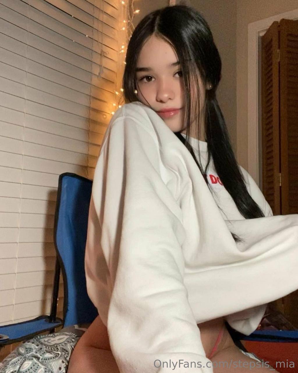 steppsiiss onlyfans below