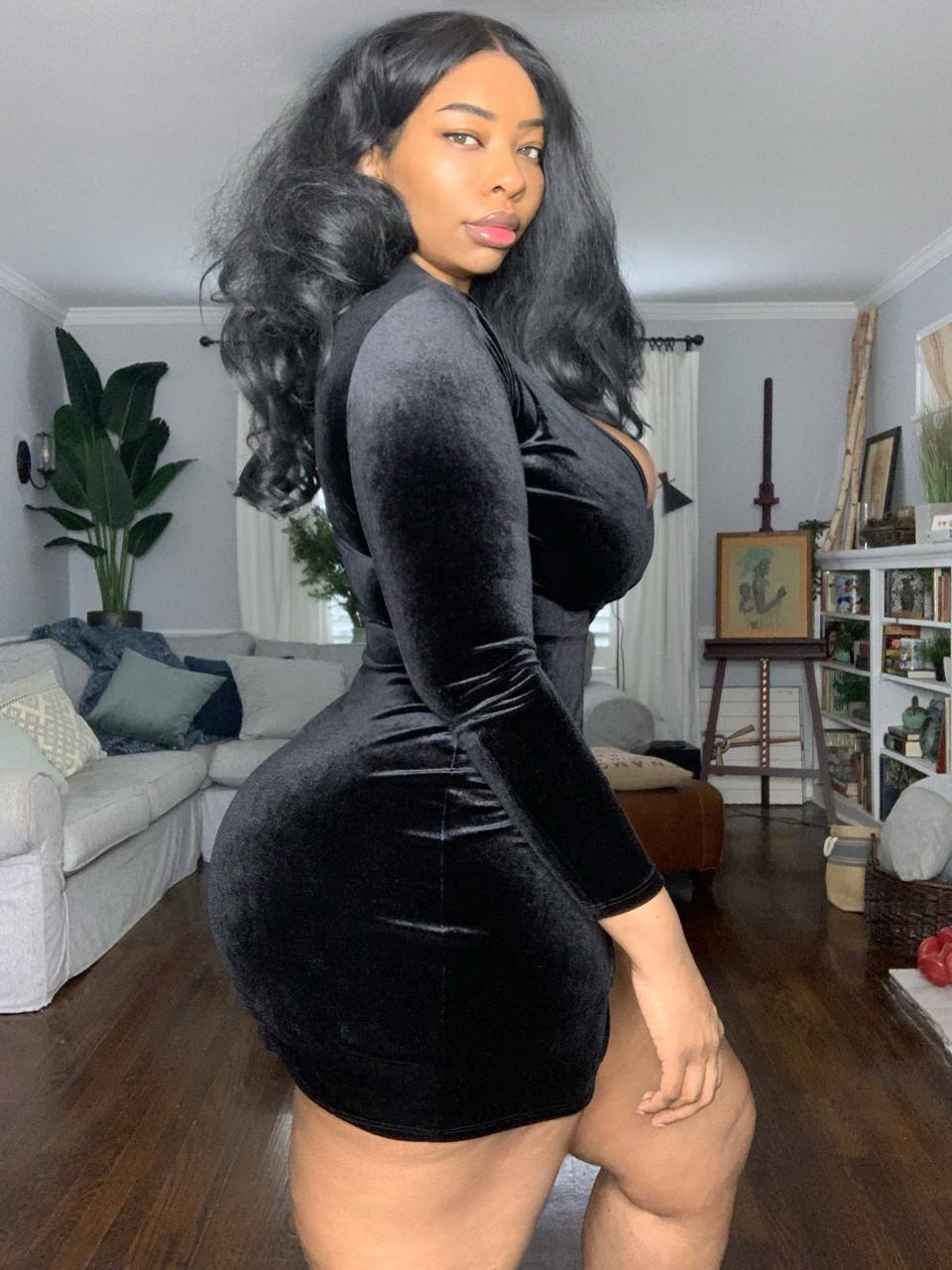 racheeIIs onlyfans below