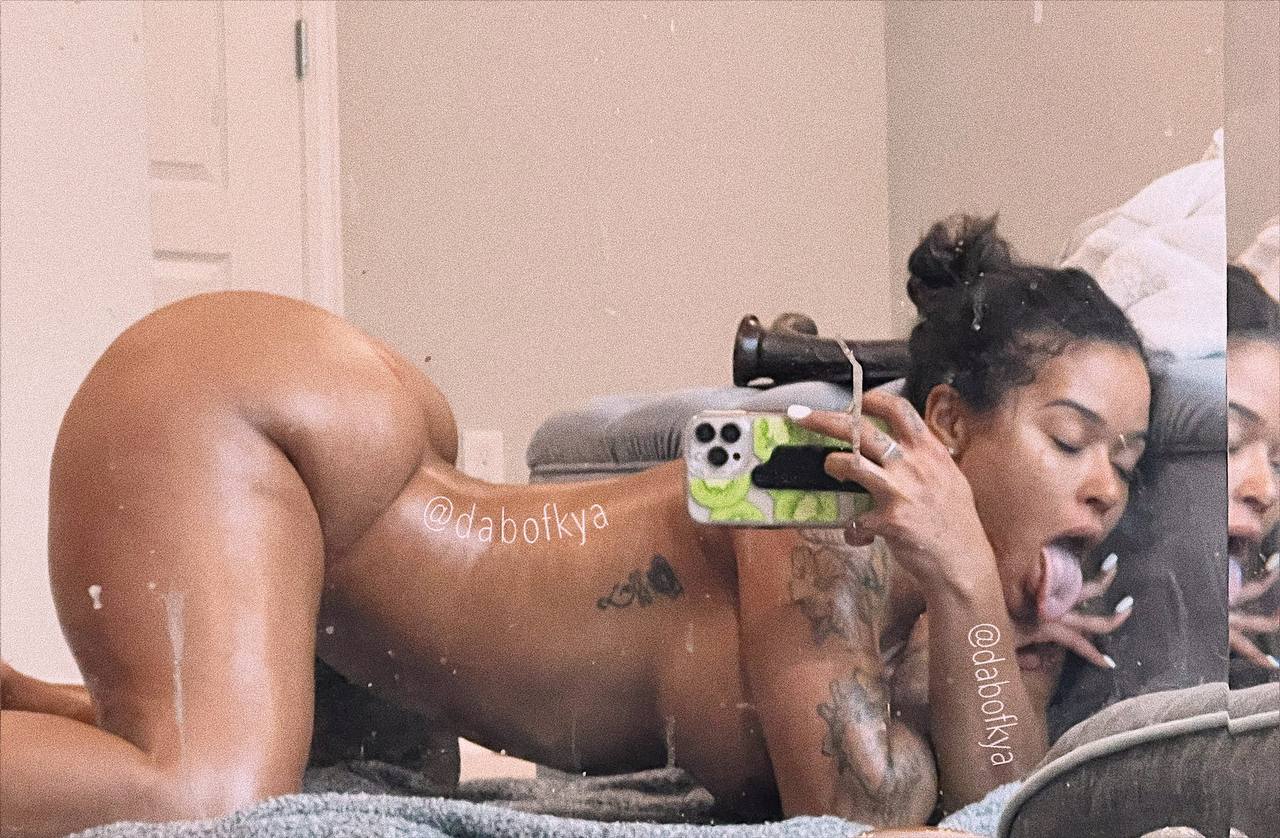 dkiiyss onlyfans below