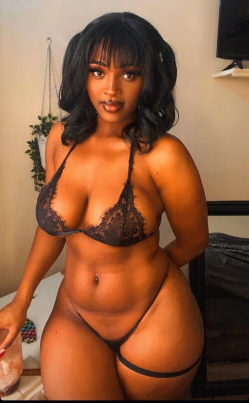 erikkaa onlyfans below